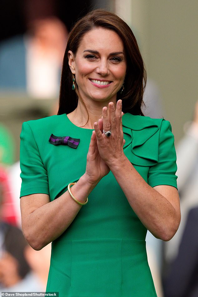 Last year, the Princess of Wales donned the prestigious accessory on the last day of the competition with her elegant emerald green frock by Roland Mouret