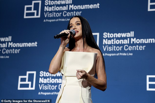 Another took a dig at the lacklustre performance of Katy's recent comeback single, suggesting the September gig was a bit of a step down for the pop icon