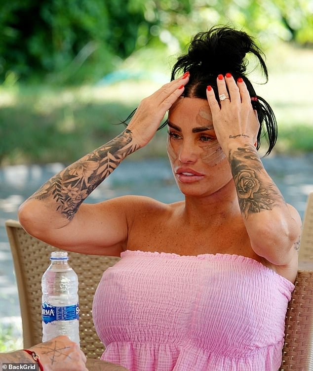 Katie showed off her huge diamond ring as she recovered from her sixth facelift in Turkey