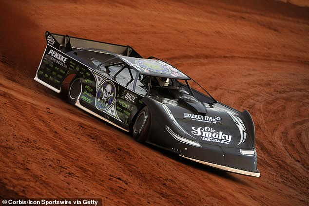 Scott Bloomquist (0) Ford Mustang during practice for the 16th Annual Grassy Smith Memorial 50-lap Lucas Oil Dirt Late Model Series event at Cherokee Speedway