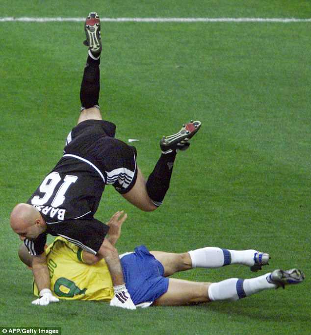 Ronaldo's performance was below-par and the striker collided with goalkeeper Fabien Barthez