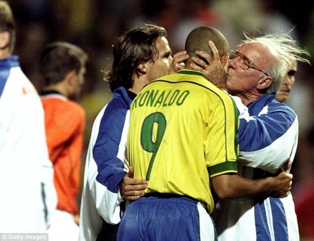 Ronaldo pictured with manager Mario Zagallo after Brazil's semi-final win over Holland