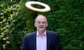 General Election campaign 2024<br>Liberal Democrats leader Sir Ed Davey plays a game of frisbee during a visit to Crowd Hill Farm, in Hampshire, while on the General Election campaign trail. Picture date: Tuesday June 18, 2024. PA Photo. See PA story POLITICS Election LibDems. Photo credit should read: Andrew Matthews/PA Wire