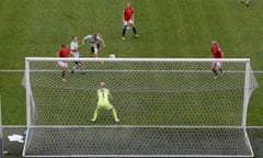 Norway v Belgium - UEFA Women's Euro 2017: Group A<br>BREDA, NETHERLANDS - JULY 20: Elke Van Gorp of Belgium scores her teams first goal of the game during the UEFA Women's Euro 2017 Group A match between Norway and Belgium at Rat Verlegh Stadion on July 20, 2017 in Breda, Netherlands. (Photo by Dean Mouhtaropoulos/Getty Images)