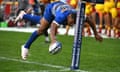 Damian Willemse applies a fine finish in the corner for the Stormers’ fourth try against Harlequins