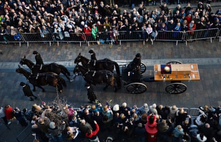 King Richard III’s coffin en route to Leicester Cathedral for its reburial in 2015