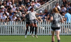 NWSL: Coachella Valley Invitational-Bay FC at Angel City FC<br>Feb 24, 2024; Indio, California, USA; Angel City FC Forward Sydney Leroux (2) heads the ball during the first half against Bay FC at PayPal Park. Mandatory Credit: Abe Arredondo-USA TODAY Sports