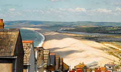 Sunshine returns to Dorset coast, Chesil Beach