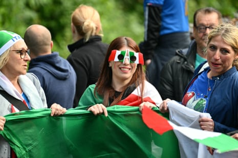 Italian fans wait to welcome the Italian team.