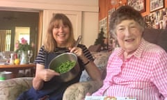 Elizabeth Quinn and her mother with a pot of ‘Gran's beans’