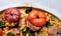 Baked tomatoes with chickpeas and curry leaves.