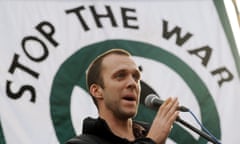 Stop the War Demo London<br>epa01909000 Lance Corporal Joe Glenton addresses thousands of people at a Stop the War demonstration in London, Britain, 24 October, 2009. Lance Corporal Joe Glenton faces a court martial after refusing to fight in Afghanistan. Lance Corporal Glenton denies the charge of desertion because he believes the conflict is unlawful. Thousands of people marched through London calling for an end the war in Afghanistan.  EPA/ANDY RAIN