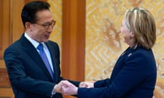 Lee Myung-bak meets Hillary Rodham Clinton