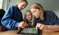 school children ipad