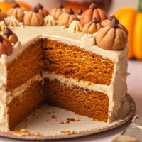 Vegan Pumpkin Cake - Rainbow Nourishments