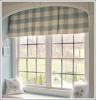 Window treatment ideas from Jenniferdecorates.comBox pleat valances are another great curtain choice if you are on a tight budget. These valances don’t require a lot of fabric and are mounted on 1×4 pine boards with “L” shape brackets. Not having to buy fancy drapery hardware saves a ton of money on your hardware budget.