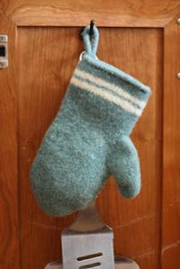 A spunky oven mitt, knit up and felted