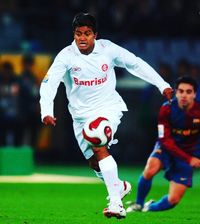 Adriano Gabiru, Internacional.