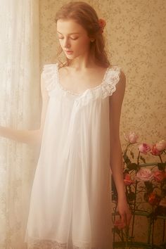 Night Gown Aesthetic, Night Gown Vintage, Gown Aesthetic, Vintage Coquette, Lingerie Vintage, Gown Vintage, Lace Dress Vintage, Vintage Nightgown