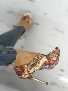 Hak Tinggi, Hot Shoes, Fabulous Shoes, Crazy Shoes, Shoe Lover, Shoe Obsession, Heeled Sandals, Beautiful Shoes, Womens Heels