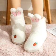 SpecificationMaterial: Soft Plush & PP CottonColour: White, PinkSize:EU Shoe Size 35-36/ 22.5cmEU Shoe Size: 37-38/ 23.5cmEU Shoe Size: 39-40/ 24.5cm Package 1 x Cute Kawaii Rabbit Bunny Ear Home Slippers Boots SocksNoteDue to the light and screen setting difference, the item's colour may be slightly different from the pictures.Please allow slight dimension differences due to different manual measurements. Kawaii Boots, Christmas Elf Outfit, Kawaii Rabbit, Bunny Shoes, Boots Socks, Slippers Boots, Kawaii Backpack, Kawaii Bags, Female Shoes