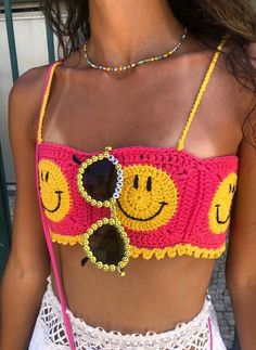 Crochet happy face top pattern for BEGINNERS It contains 2 documents, one in Spanish and the other in English on how to make this beautiful top so that you have ideas for your entrepreneurship. accompanied by a link with a support video subtitled in all languages in case you need help creating your top Crochet happy face top pattern FOR STARTERS It contains 2 documents, one in Spanish and the other in English on how to make this beautiful top so that you have ideas for your entrepreneurship. accompanied by a link with a support video subtitled in all languages in case you need help creating your top Top Crop Tejido En Crochet, Crochet Mignon, Confection Au Crochet, Crop Top Pattern, Mode Crochet, Crochet Diy, Crochet Crop Top