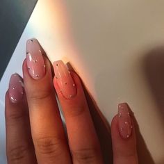 White Sparkle Nails, 21st Birthday Nails, Sparkly Acrylic Nails, Prom Nails Silver, Easy Nails, Cream Nails, Minimal Nails, Acylic Nails, French Acrylic Nails