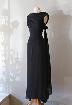 1960's Silk Chiffon Evening Gown from Xtabay Vintage. 1960s Fashion Evening Dress, 1960s Gown Evening Dresses, Vintage Dress Silhouette, 1960 Dresses Formal, Vintage Black Evening Gown, 60s Funeral Outfit, Vintage Little Black Dress, Vintage Evening Wear, Necklace Based On Neckline