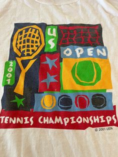 Vintage 2001 US OPEN Tennis Championships T Shirt  Size Large  See pics for measurements  One minor light spot as pointed out in pic.  Barely noticeable  Awesome Graphic  Still bright colors  Lleyton Hewitt Defeated Pete Sampras in the Mens final  Sampras had beaten Andre Agassi earlier in the tournament  Venus Williams won the Womens singles championship over her sister Serena  Fine condition  Quick shipping   We ship same or next day with USPS mail  We are a small family business and we apprec Summer Fashion Design Sketches, Vintage Graphic Design Shirt, Tennis Graphic Tee, Tennis T-shirt, Vintage Sports Shirts, Sports Graphic Tees, Tennis Merch, Tennis T Shirt, Lleyton Hewitt