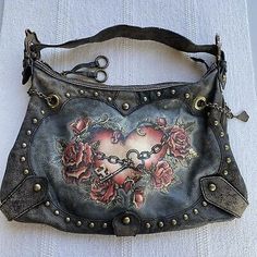 Y2k Leather Bag, Isabella Aesthetic, Grunge Bags, Hobo Heart, Bags Y2k, Edgy Bags, Bag Y2k