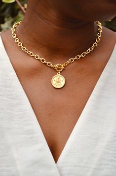 "Elevate Your Style: 14k Gold Chunky Chain Eye Pendant Necklace 💫📿 Introducing the gold cable chain necklace with an eye-catching medallion charm and a secure T-bar toggle clasp fastening. This necklace is more than an accessory; it's a reflection of your unique style. Whether it's a stunning addition to your wardrobe or a thoughtful gift, it's designed to make a statement and get attention! ❤ Product Details ✨ - Colour: 14k & 24k Gold Plated - Materials: Brass, Metal Alloy - 14k Gold Plated C Eye Pendant Necklace, Chunky Chain Necklaces, Cable Chain Necklace, Free Necklace, Jewellery Gifts, Gold Eyes, Eye Pendant, Gold Plated Chains, Toggle Clasp