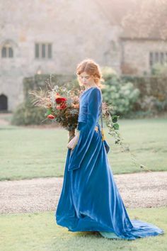 Medieval Photoshoot, Medieval Dress Fantasy, Medieval Dress Peasant, Rodney Smith, Silk Wedding Gown, Burne Jones, Edward Burne Jones