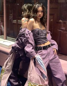 Bellbottom Pants Outfits Indian, Lilac Clothes, Aesthetic Clothes For Women, Fashion Outfits 2022, Inspo Looks, Lilac Fashion, Outfit Street Style, Fashion Everyday, Korea Style