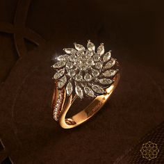Indian Gold Wedding Rings For Women, Engagement Gold Rings Indian, Ladies Gold Rings, Engagement Ring Marquise, Wedding Ring Vintage, Halo Wedding Ring, Gold Mangalsutra Designs, Diamond Rings Design, Jewelry Set Design