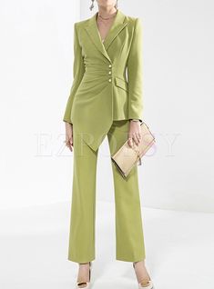 Pent Coat, Business Suits For Women, Spring Outfits Classy, Neon Dresses, Business Suits, Womens Suits Business, Look Blazer, Woman Suit Fashion, Pantsuits For Women