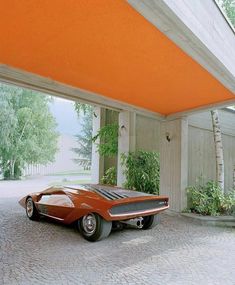 Lancia Stratos, Brutalist Design, Contemporary Hotel, Brutalist Architecture, Futuristic Cars