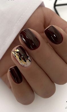 Brown Manicure Ideas For Short Nails, Dark November Nails, Dark Brown Nails Designs Short, Crimson Nail Ideas, Burgundy Brown Nails, Dark Manicure Short Nails, Dark Brown Nail Designs, Marron Nails Designs, Dark Brown Nail Art