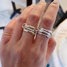 14KGF Gold Multi Link Connected Ring Chunky Gold Ring Gold - Etsy Gold Thick Ring, Must Have Jewelry For Women, Stacked Rings Aesthetic, Mixing Metals Jewelry, Ring Stacking Ideas, Connected Rings, Pearl Jewelery, Cross Rings, Interlocking Ring