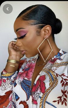Natural Hair Bun Styles, Diamonds Are Forever, Bun Styles, Pelo Afro, Natural Hair Styles Easy, Natural Hair Updo, Hair Ponytail Styles, Ponytail Styles, Twist Hairstyles