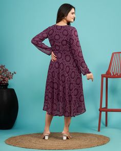 Aesthetically Pleasing Purple Color fox Georgette Printed Kurti