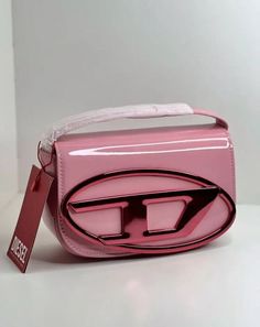 Gelang Manik-manik, Luxury Bags Collection, Handbag Essentials, Girly Bags, Fancy Bags, Bags Designer Fashion, Luxury Purses