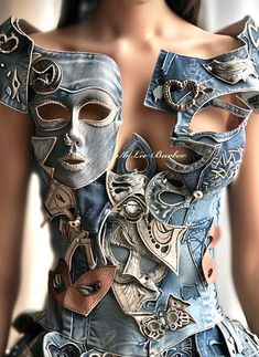 Upcycled Fashion Aesthetic, Diy Denim Jacket, Mode Kimono, Runway Fashion Couture, Sequin Halter, Denim Ideas, Look Boho, Denim Diy