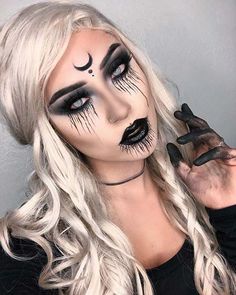 Toque na imagem ou no título e saiba como Easy Diy Halloween Makeup, Fest Smink, Maquillage Halloween Clown, Halloween Makeup Diy Easy, Halloween Smink, Balzam Na Pery