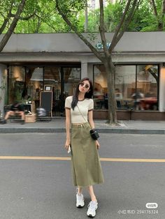 Summer Hongkong Outfit, Korean Fits Summer, Hongkong Ootd Summer, Korean Casual Outfits Skirt, Korean Outfits With Skirt, Hongkong Summer Outfit, Cute Korean Outfits Skirts, Skirt Ootd Ideas, Korean Outfit Skirt