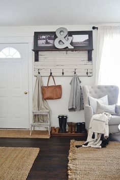 the entryway is clean and ready to be used as a storage area for purses