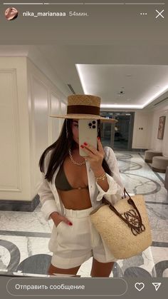 Cabo Style Outfit Ideas, Elegant Vacation Outfits Classy, Summer Outfits 2023 Beach, Spring Vegas Outfit Ideas, Work Outfit Ideas Casual, Greece Outfit Ideas Summer, Dubai Vacation Outfits, Vegas Outfit Ideas Summer, Hawaii Outfits Ideas