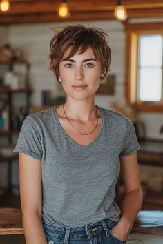 Long Pixie With Bangs Fine Hair, Carefree Hairstyles For Women Over 50, Hip Short Hairstyles For Women, Long Bang Pixie Cut, Short Layered Hair With Bangs, Face Highlighting, Longer Pixie Haircut, Short Shag Haircuts, Short Hair Images