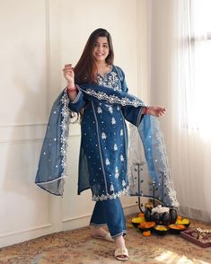 Oder, Fashion Indian Outfits, Heavy Suit, Embroidery Dupatta, Summer Lawn, Embroidery Top, Easy Trendy Outfits