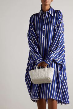 Blue Pin Stripe Shirt Outfit, Oversized Shirt Dress Outfit, Button Down Shirt Dress Outfit, Party Wear Maxi Dresses, Modern Wear, Blue And White Shirt, Shirt Dress Outfit, Collared Shirt Dress, Blue Striped Dress