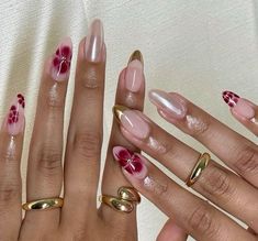 not my photo Simple Almond French Tip Nails, Gold Chrome Stars Nails, Blooming Flower Nails, Medium Nails Coffin, Trending Nails 2024 Summer, Nails 2024 Trends Summer, Trending Nails Acrylic, Flower Nails Coffin, Medium Almond Nails Designs